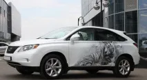 Як правильно виконати аерографію на білому автомобілі виконати