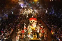 Як святкують Новий Рік та Різдво у містах Іспанії святкують