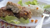 Котлети рубані з курячої грудки, в панірувальних сухорях. котлети