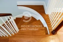 Фахівці компанії Московські сходи допоможуть підібрати породу деревини для модульної або сходи