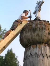 Соціально відповідальний туризм подорожуючи по Україні соціально