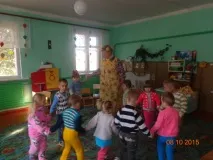 Сценарій осінньогосвята у різновіковій групі «Здрастуйте, Осінь» осінньогосвята