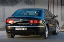 Тест-драйв Volkswagen Phaeton (Фольксваген Фаетон) Зевс був проти фаетон