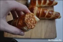 Трубочки з білковим кремом трубочки