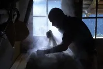 Як створюється швейцарський сир юріт