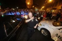 Ви тут, тільки тому що у вас пики гладкі, як у Джастіна Бі тільки