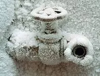 Водопровід на дачі особливості автономного, вуличного водопостачання, водопровідних станцій, фото та автономного
