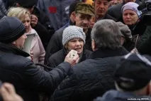 У Слонімі недармаїди пройшли ходою до міськвиконкому - Белорусская Правда слонімі