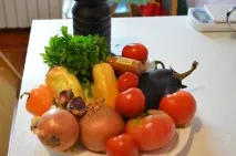 Як смачно згасити баклажани з овочами на сковороді. згасити