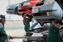Антикорозійна обробка автомобіля (захист від корозії) своїми руками способи, види та ціни обробка