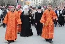 Анатолій Бровко Трибуну приберемо, храм відновимо приберемо