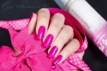 Кольоровий лак-спрей China Glaze Coloured Nail Spray - Magenta Shimmer - відгуки кольоровий