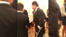 Екс-губернатор Красноярського краю Лев Кузнєцов прийшов до Кремля на милицях, Проспект Миру, краю
