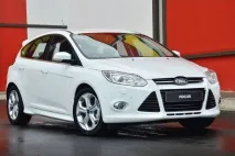 Ford Focus (Форд Фокус) та VW Golf (Фольксваген Гольф) focus