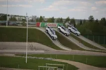 Фотофакт що спільного між камерою та Land Rover Discovery V фотофакт