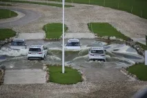 Фотофакт що спільного між камерою та Land Rover Discovery V спільного