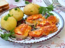 Індичка запечена в духовці з помідорами. помідорами