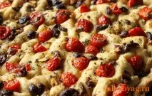 Як приготувати фокачча з помідорами та оливками, покрокове фото фокачча