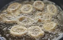 Кільця кальмарів у клярі кільця