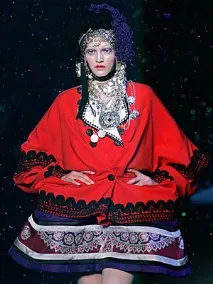 Селянський стиль, Кирилиця жінки
