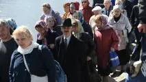 Паломники розповіли, навіщо йдуть до мощів МиколиЧудотворця - Люди - інтерв’ю з цікавими людьми миколичудотворця