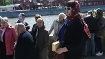 Паломники розповіли, навіщо йдуть до мощів МиколиЧудотворця - Люди - інтерв’ю з цікавими людьми розповіли