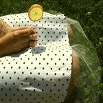 Допоможіть будь ласка! твір натему, як працює майстер манікюр! Може ви бачили, як працює будь