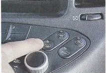 Регулювання дзеркал заднього виду Nissan Primera 2001 регулювання