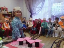 Розвага для дітей підготовчої групи «Святки та колядки» святки