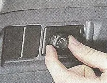 Регулювання дзеркал заднього виду Nissan Primera 2001 дзеркал