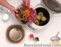 Рецепт Феттучині зі свининою та овочами (у мультиварці) на овочами