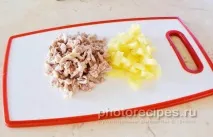 Курячий салат з ананасами. салат