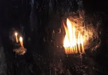 Свічки у вірменських храмах вірменських