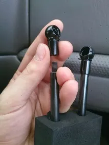 Установка Амортизаторів (газових упорів) капота установка