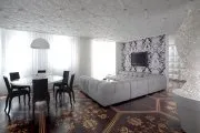 прекрасний