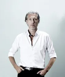 прекрасний