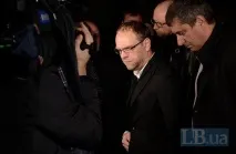 Власенко загрожує до 10 років ув’язнення за побиття колишньої дружини - Політика власенко