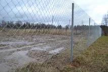 Паркан із сітки рабиці - технологія встановлення своїми руками встановлення