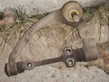 Заміна лівого верхнього важеля верхнього