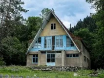 Покинутий курорт для кремлівської еліти у «грузинській Швейцарії» погляд зсередини (18 фото) - Васіни курорт