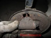 Заміна задніх гальмівних циліндрів, Пріора ремонт заміна