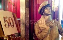 Живі статуї, Живі статуї на день народження день