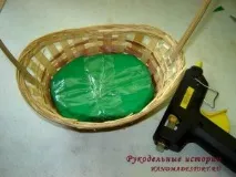 Букет із цукерок «Лілії та троянди» букета