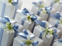 Що подарувати на день народження малознайомій людині - вибір подарунка на день народження - Подарунки день