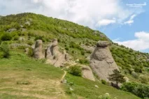 Долина Привидів у Криму, сходження нагору Демерджі Криму