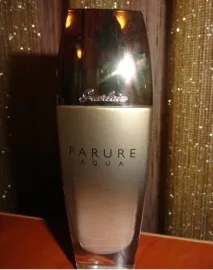 Guerlain Parure Aqua проти Phyto teint eclat від Sisley aqua