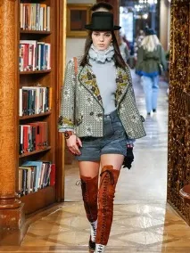 Які капелюхи в моді в 2019 році фото модних жіночих капелюхів і з чим їх носити моді
