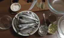 Як приготувати шпроти в домашніх умовах? шпроти