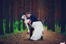 Як сфотографувати весільну сукню - 10 ідей вбрання