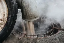 прибирають